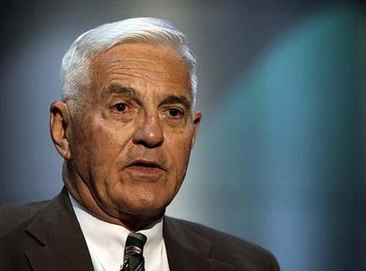 General Motors Vice Chairman Bob Lutz is interviewed by the Associated Press in Detroit, May 27, 2009.