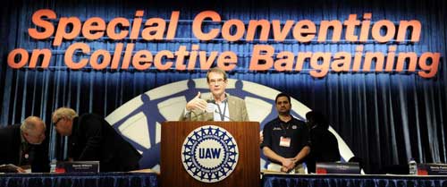 UAW President Bob King addresses 1,200 national delegates Tuesday, the first day of the special convention, at Cobo Center in Detroit. (David Coates / The Detroit News)