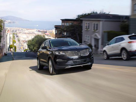 Lincoln Motor Co. is updating its MKC small crossover for the 2017 model year with a few new standard features, the luxury brand said Tuesday.