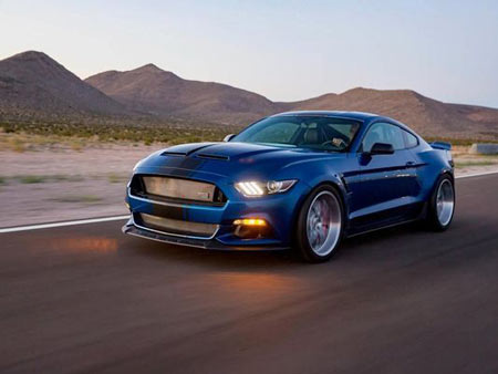 With the rear track widened by 4 inches and the front by 21/2, wider fenders were needed for the Mustang Super Snake concept.