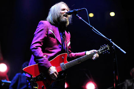 Tom Petty and The Heartbreakers perform at Viejas Arena on August 3, 2014 in San Diego, California.