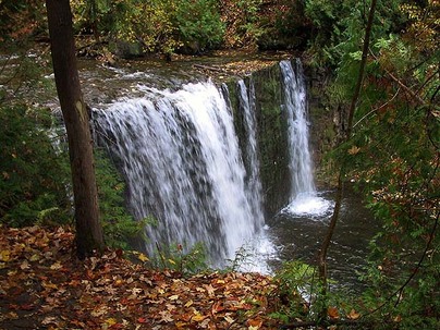 The Falling Water Trail has several waterfalls, including Hoggs Falls, along its 31-kilometre path through the Beaver Valley. (Oct. 16, 2008) 